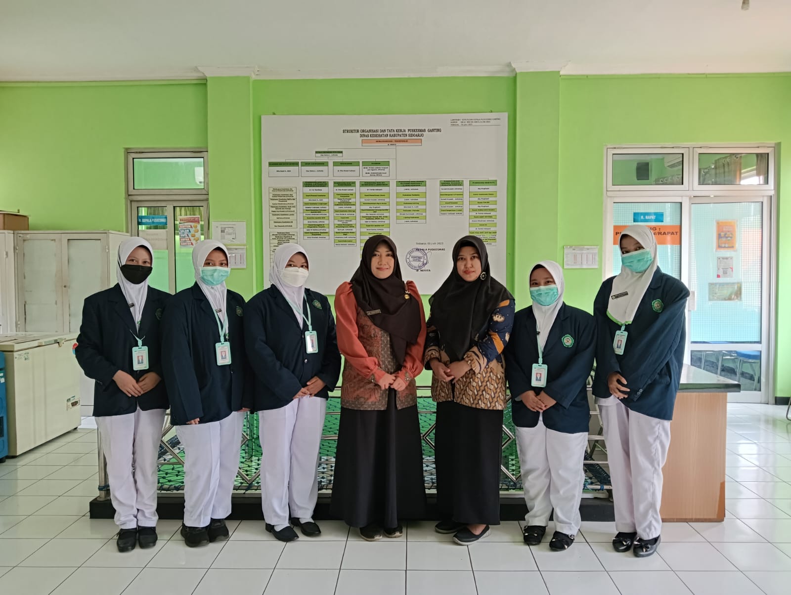 Siswa praktik keperawatan